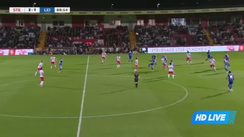 Poster siaran Stevenage Borough VS Leicester City